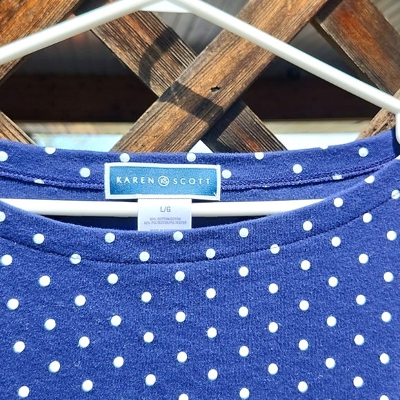 ⭐️Karen Scott Blue Polkadot Tee - Picture 4 of 7